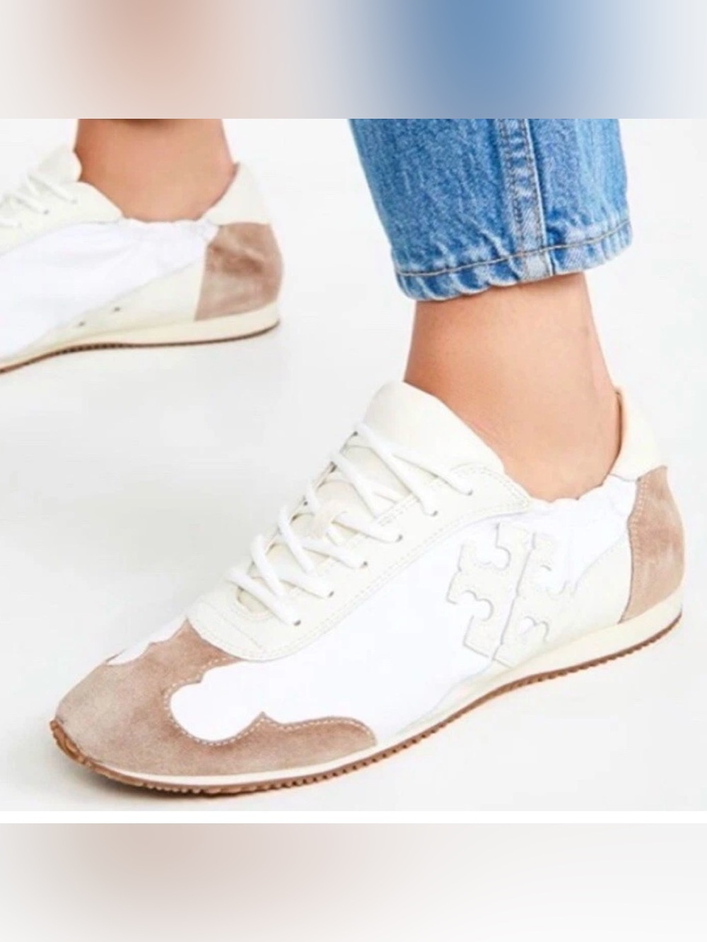 Tory Burch The Tory Sneakers
Retro
Classic
Preppy
Designer
Neutral
Designer
$248